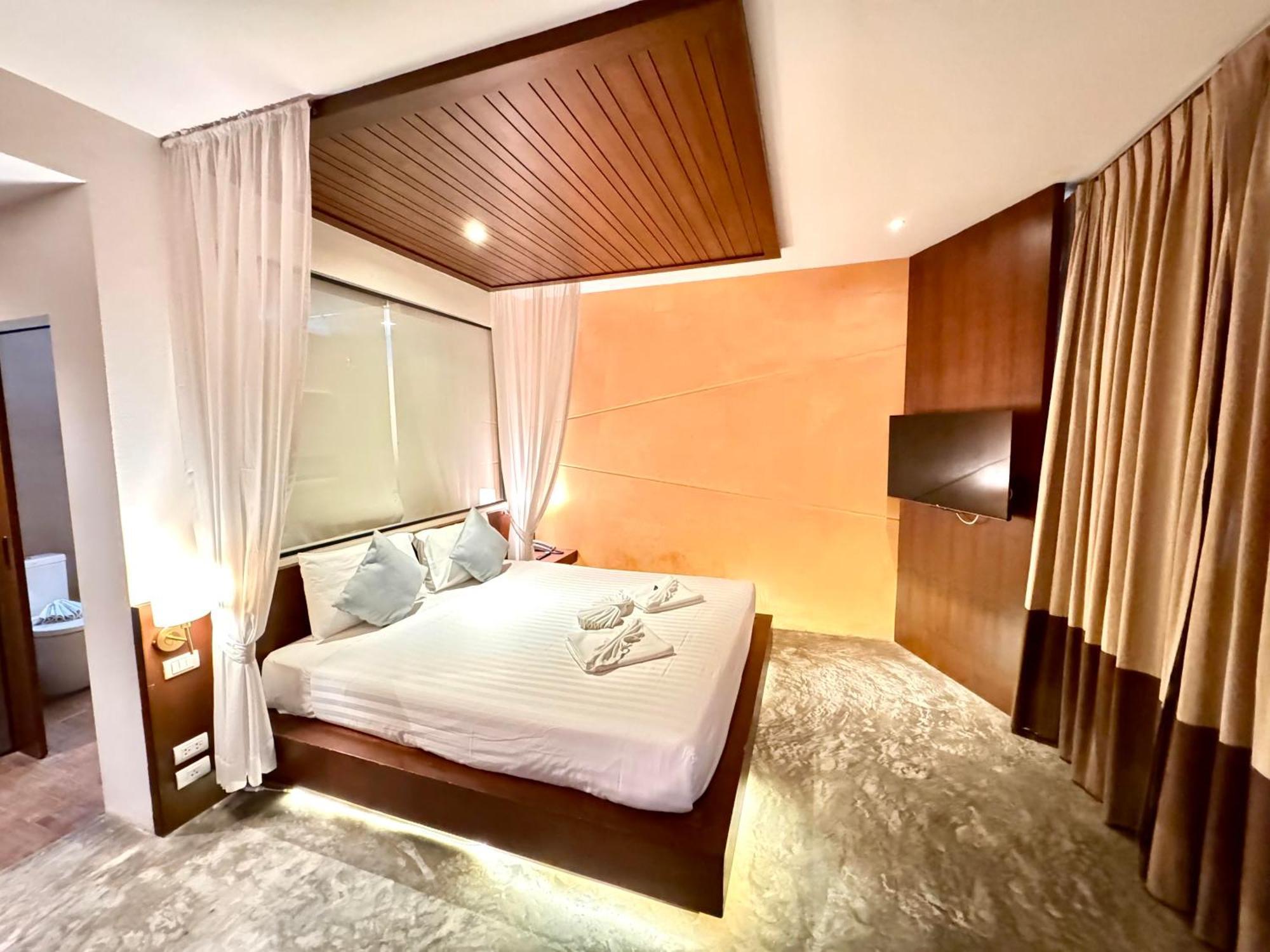 De Coze Hotel Patong Exterior foto