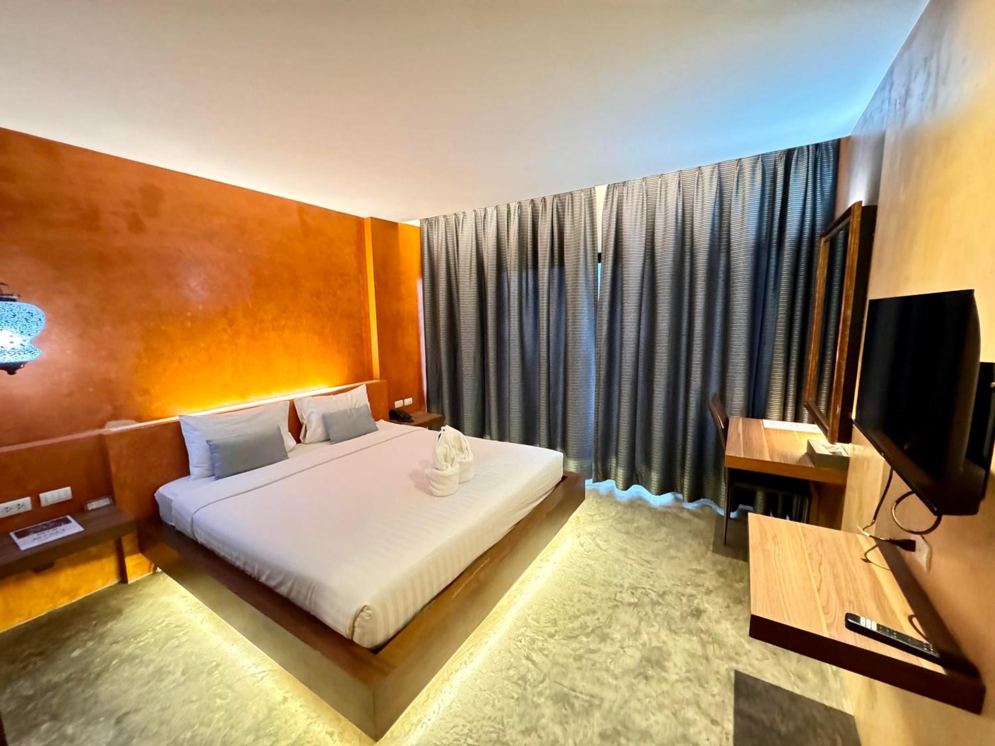 De Coze Hotel Patong Exterior foto