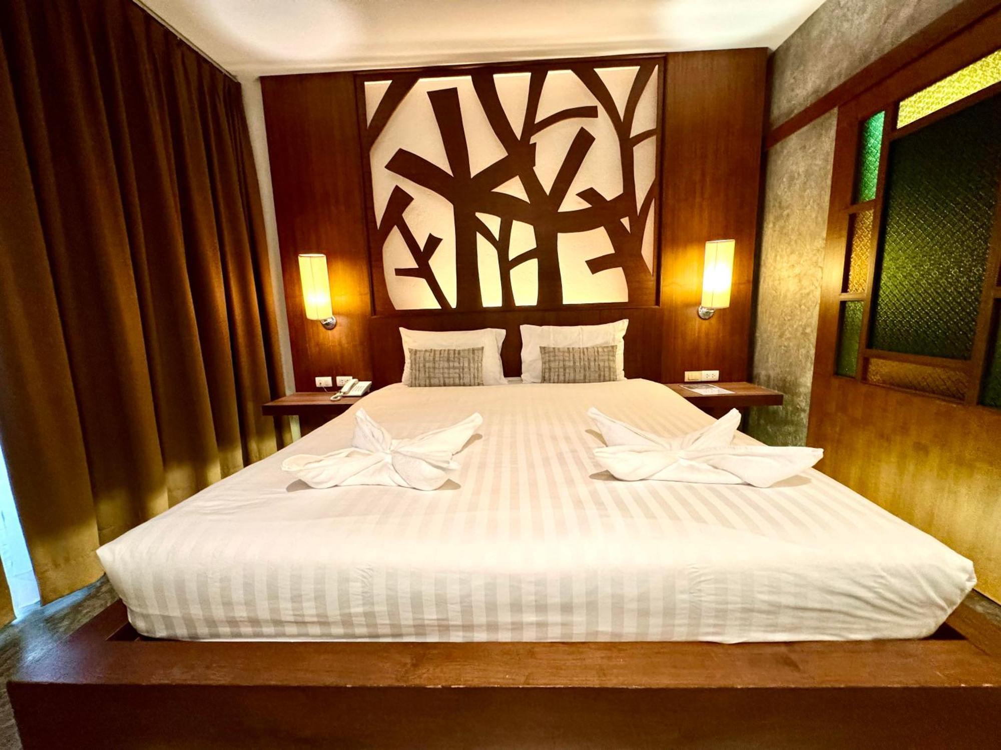 De Coze Hotel Patong Exterior foto
