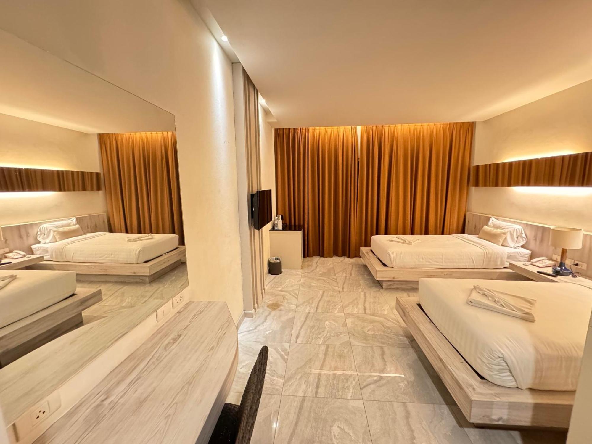 De Coze Hotel Patong Exterior foto