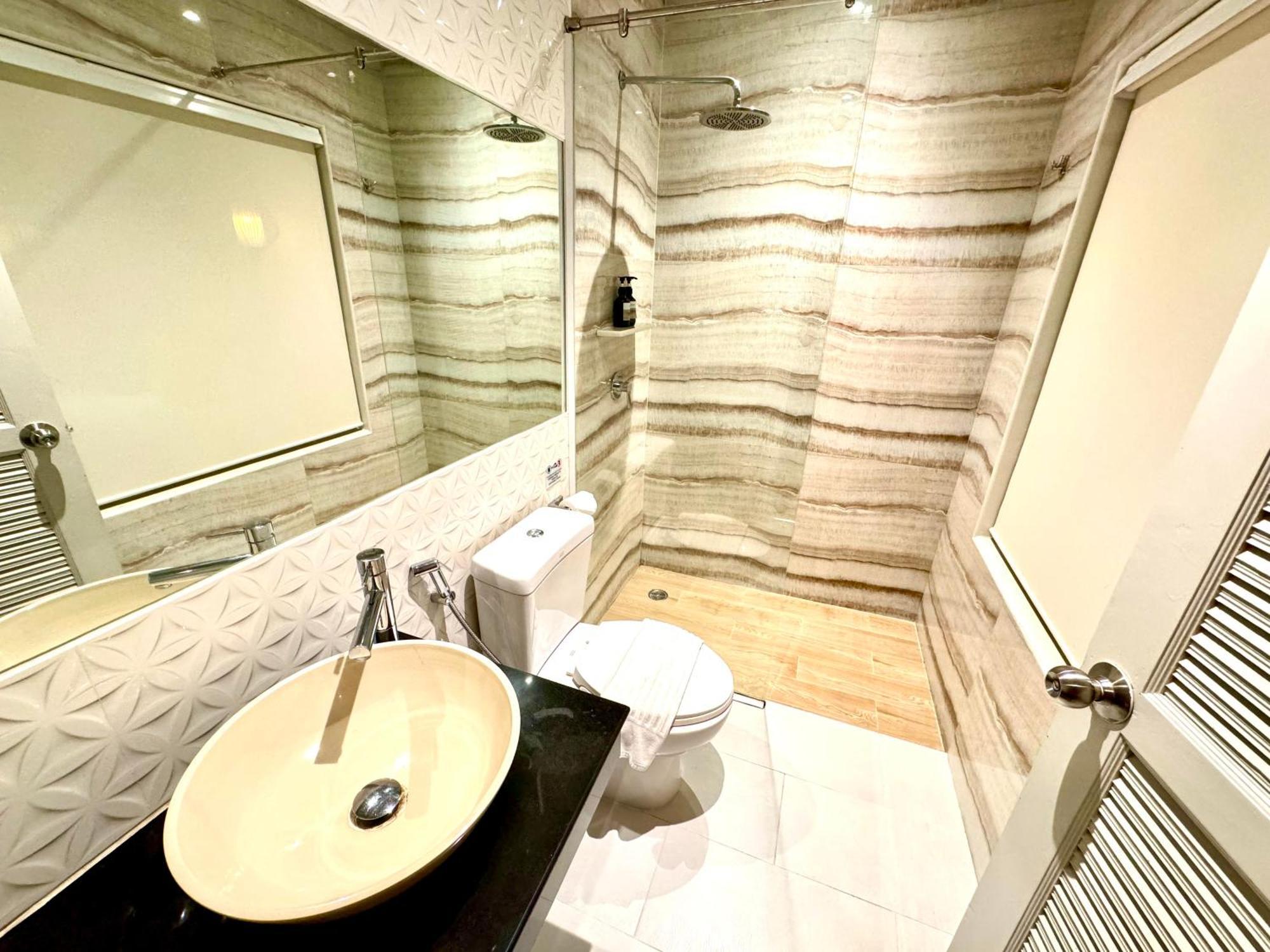 De Coze Hotel Patong Exterior foto