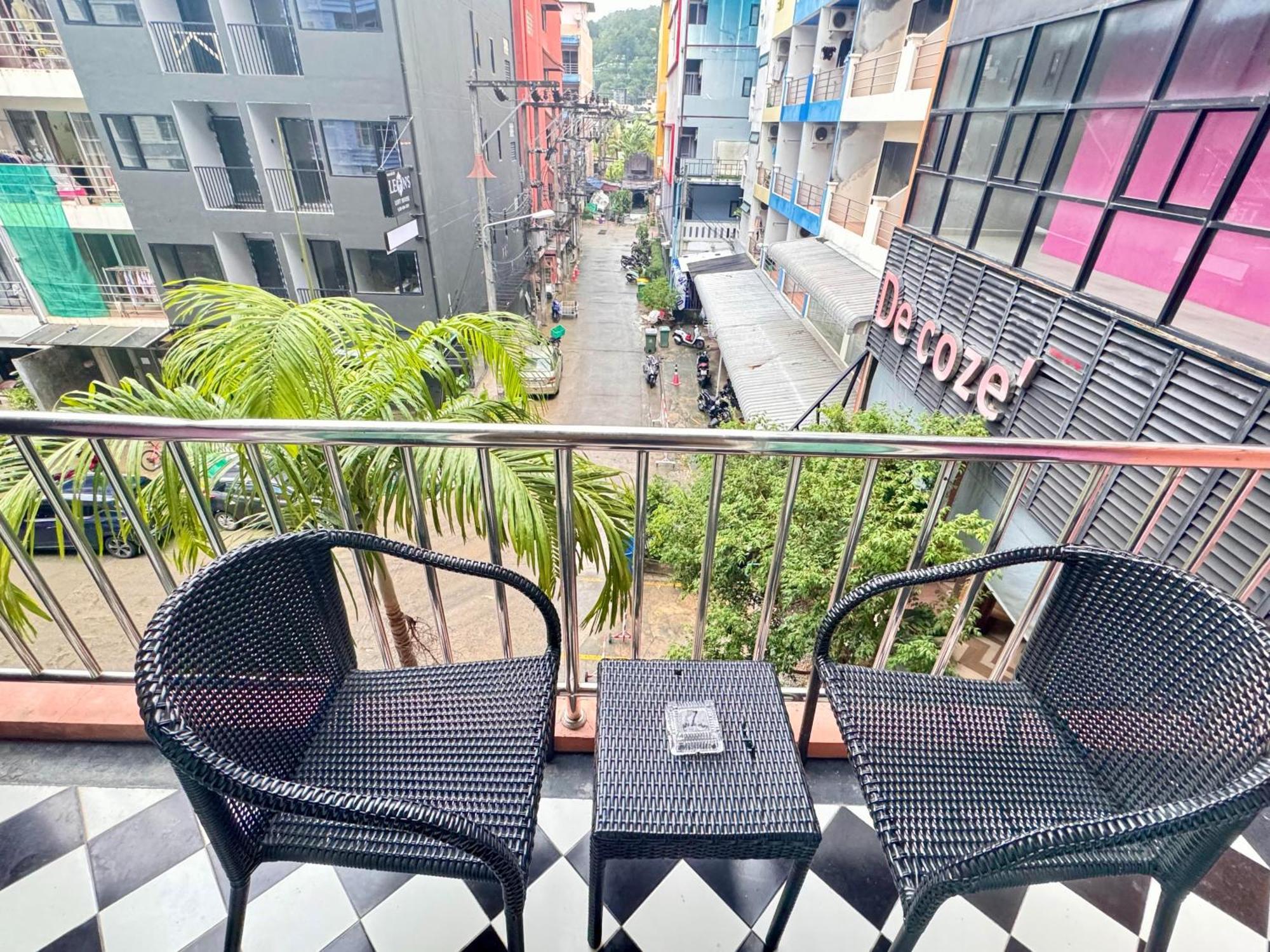 De Coze Hotel Patong Exterior foto